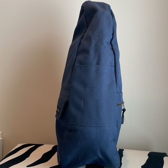 LL Bean Sling Bag - Picture 2 of 4